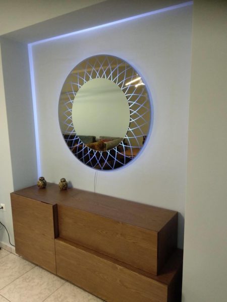 Kαθρέφτης Μπρονζέ διπλός με φωτιζόμενο περιμμετρικό σχέδιο